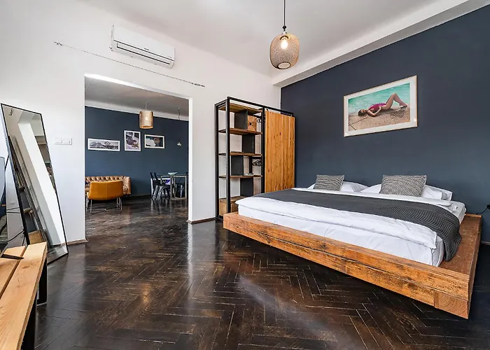 Top Floor Industrial Apartment With A River View