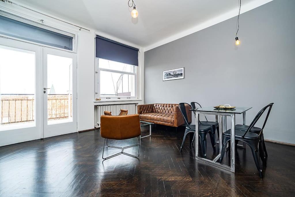 Floor Industrial With A River View * Praga